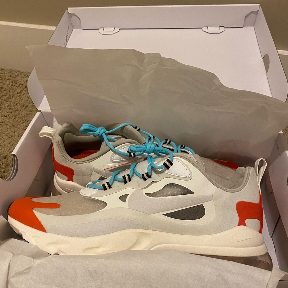 Brand new Nike Air Max 270 React Sneakers